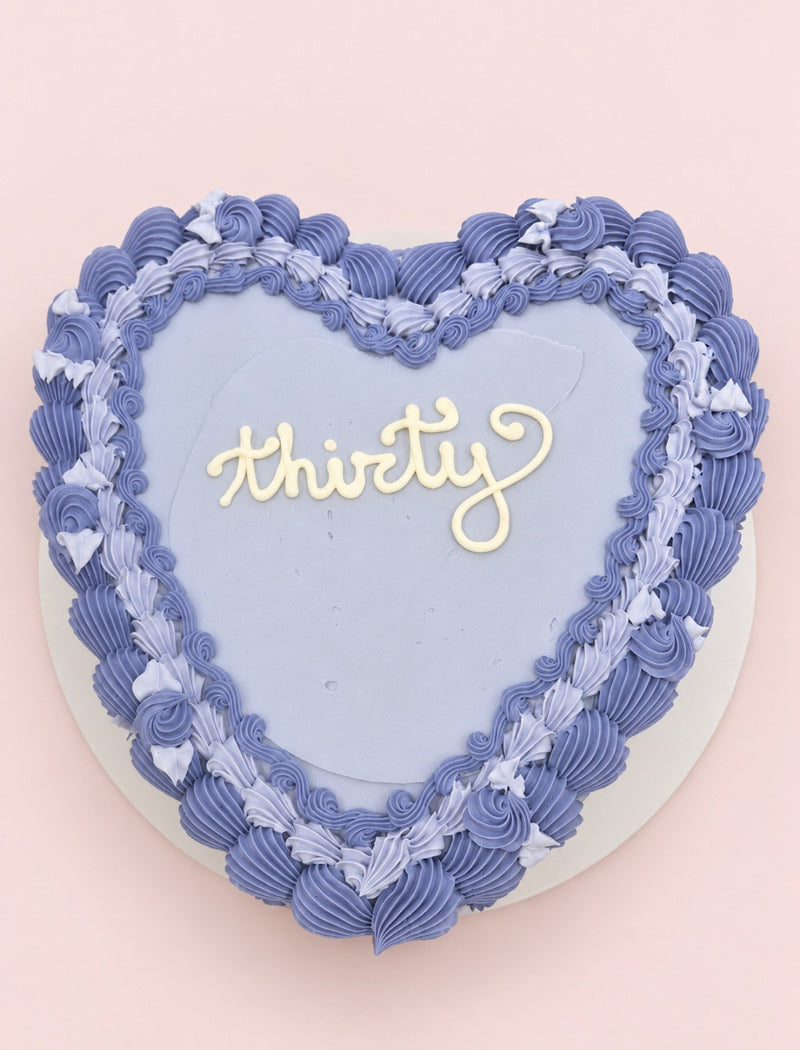 Vintage heart cake for a 30th birthday